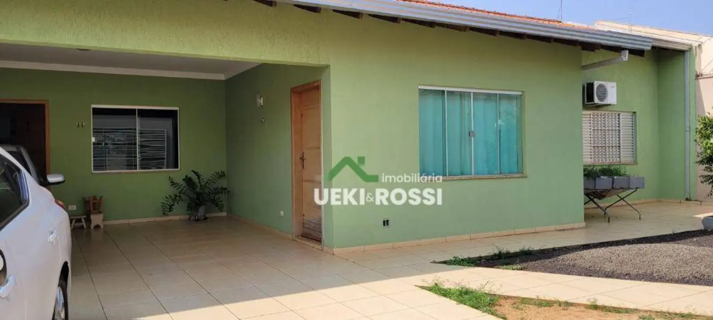 Casa com 3 quartos à venda, 500m2 em Aeroporto, Londrina - PR - imagem 4 Foto 4 de Casa com 3 quartos à venda, 500m2 em Aeroporto, Londrina - PR