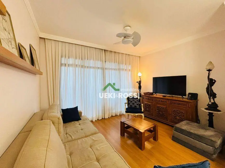 Apartamento com 3 quartos à venda, 220m2 em Centro, Londrina - PR - imagem 5 Foto 5 de Apartamento com 3 quartos à venda, 220m2 em Centro, Londrina - PR