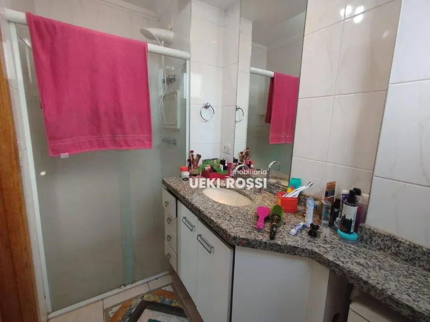 Apartamento com 2 quartos à venda, 107m2 em Centro, Londrina - PR - imagem 6 Foto 6 de Apartamento com 2 quartos à venda, 107m2 em Centro, Londrina - PR