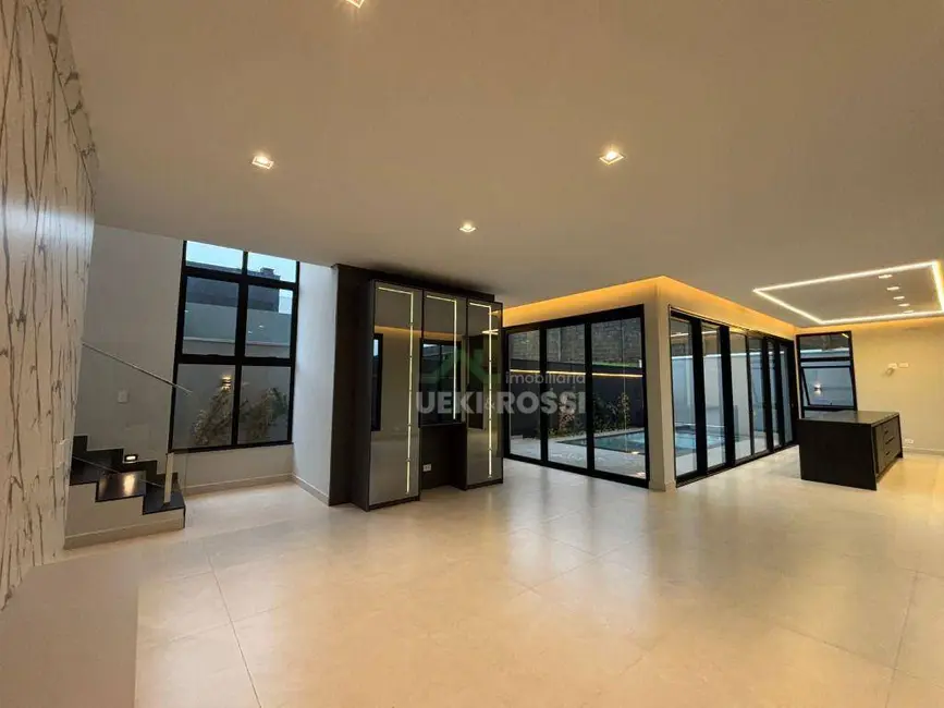 Foto 9 de Casa de Condomínio com 3 quartos à venda, 262m2 em Gleba Simon Frazer, Londrina - PR