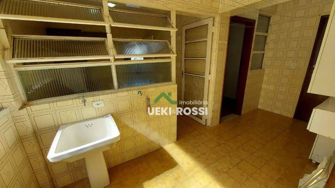 Foto 6 de Apartamento com 3 quartos para alugar, 132m2 em Centro, Londrina - PR