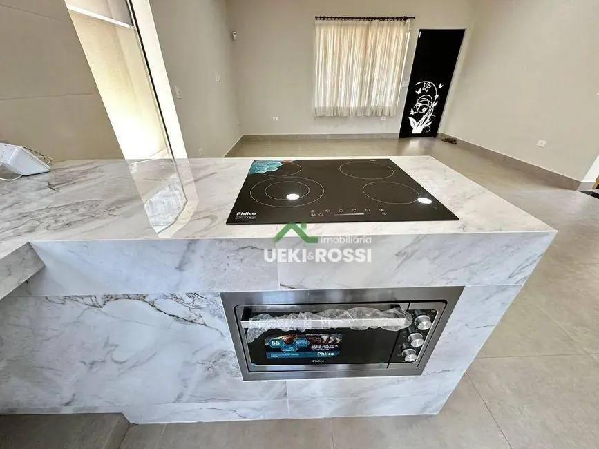 Casa com 3 quartos à venda, 344m2 em Caravelle, Londrina - PR - imagem 9 Foto 9 de Casa com 3 quartos à venda, 344m2 em Caravelle, Londrina - PR