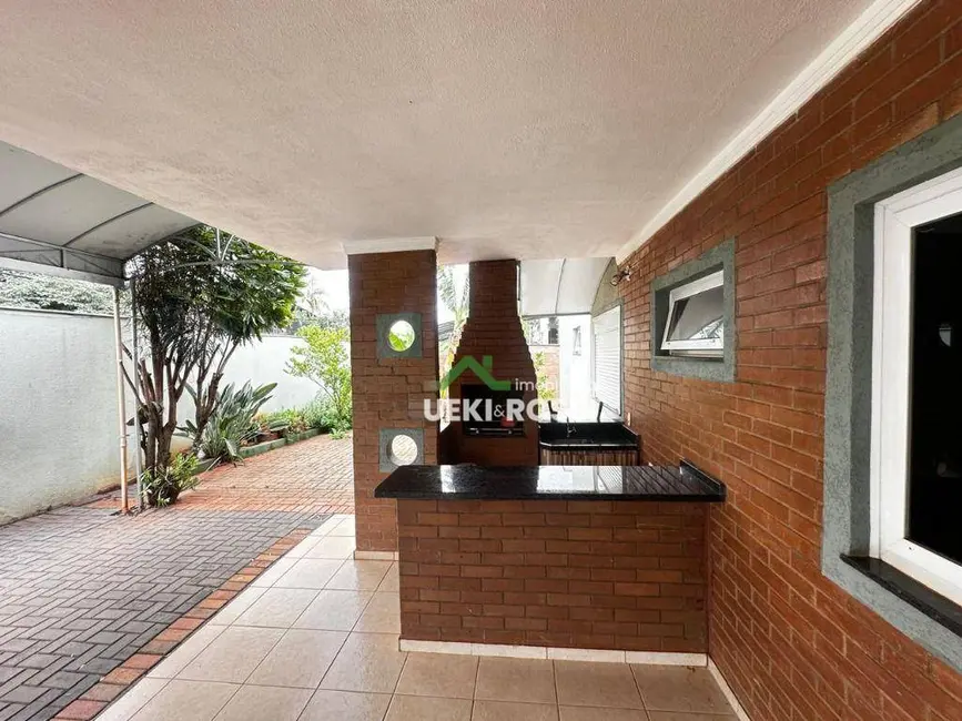 Casa com 4 quartos à venda, 599m2 em Jardim Itatiaia 2, Londrina - PR - imagem 8 Foto 8 de Casa com 4 quartos à venda, 599m2 em Jardim Itatiaia 2, Londrina - PR
