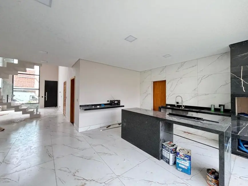 Casa de Condomínio com 4 quartos à venda, 263m2 em Conjunto Habitacional Alexandre Urbanas, Londrina - PR - imagem 8 Foto 8 de Casa de Condomínio com 4 quartos à venda, 263m2 em Conjunto Habitacional Alexandre Urbanas, Londrina - PR