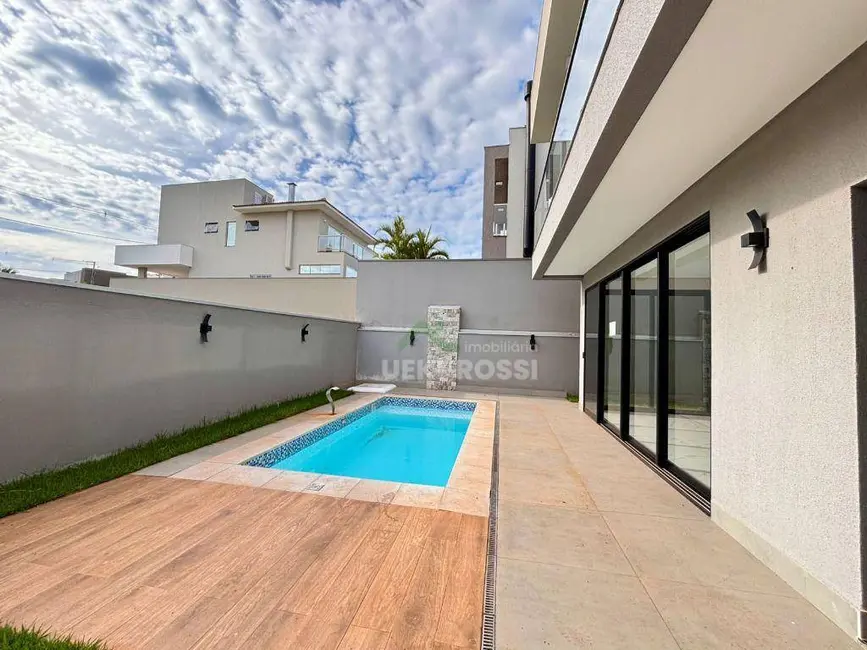 Foto 3 de Casa de Condomínio com 4 quartos à venda, 263m2 em Conjunto Habitacional Alexandre Urbanas, Londrina - PR