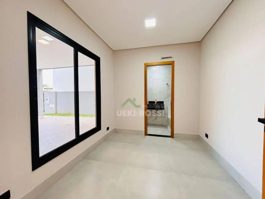 Foto 6 de Casa de Condomínio com 4 quartos à venda, 263m2 em Conjunto Habitacional Alexandre Urbanas, Londrina - PR