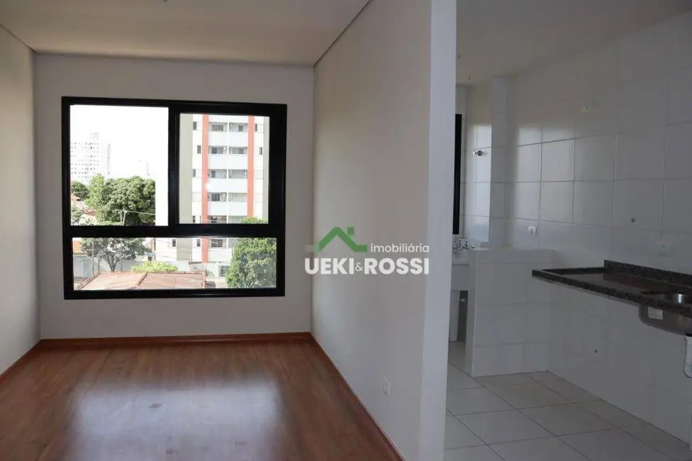 Foto 4 de Apartamento com 3 quartos à venda, 91m2 em Vila Brasil, Londrina - PR