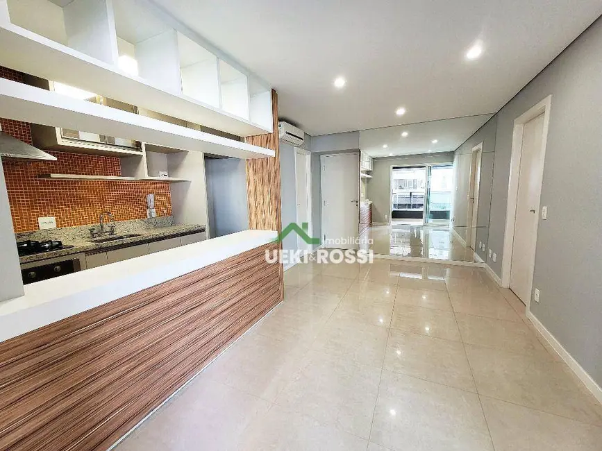Apartamento com 1 quarto à venda, 100m2 em Londrina - PR - imagem 3 Foto 3 de Apartamento com 1 quarto à venda, 100m2 em Londrina - PR