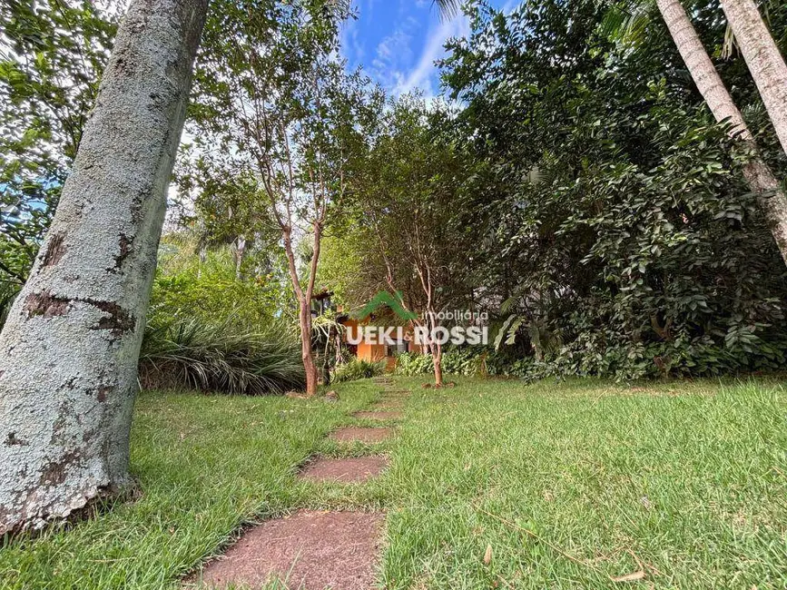 Chácara com 3 quartos à venda, 3000m2 em Londrina - PR - imagem 2 Foto 2 de Chácara com 3 quartos à venda, 3000m2 em Londrina - PR