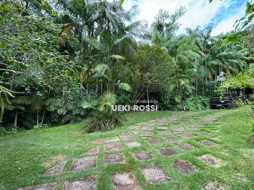 Chácara com 3 quartos à venda, 3000m2 em Londrina - PR - imagem 6 Foto 6 de Chácara com 3 quartos à venda, 3000m2 em Londrina - PR