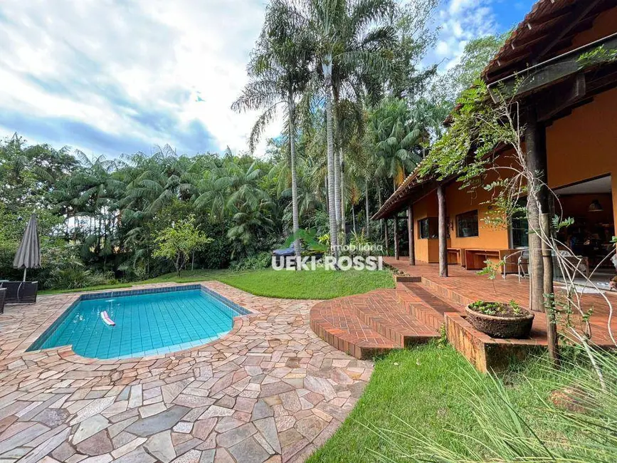 Chácara com 3 quartos à venda, 3000m2 em Londrina - PR - imagem 1 Foto 1 de Chácara com 3 quartos à venda, 3000m2 em Londrina - PR