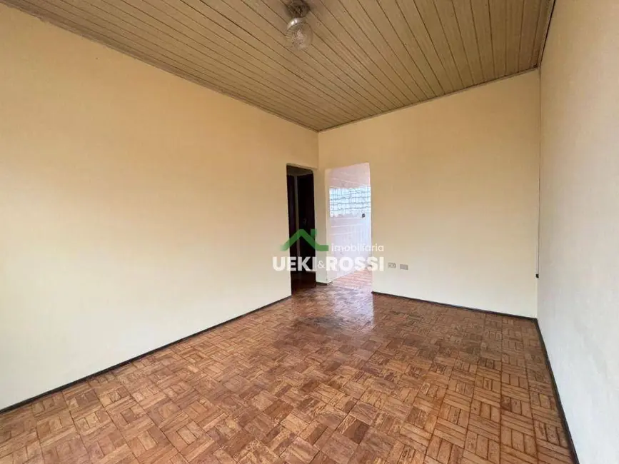 Casa com 2 quartos à venda, 250m2 em Jardim Palermo, Londrina - PR - imagem 3 Foto 3 de Casa com 2 quartos à venda, 250m2 em Jardim Palermo, Londrina - PR