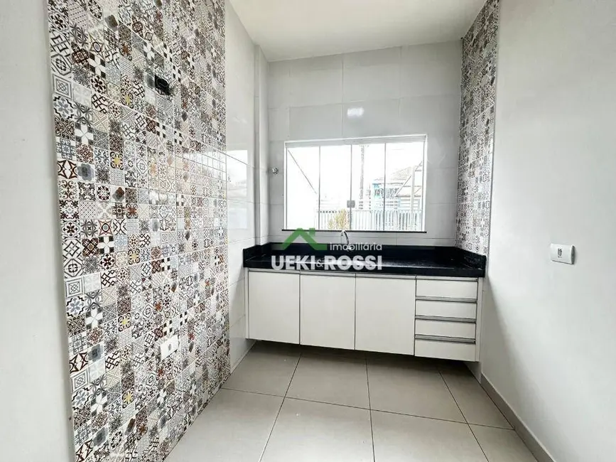 Casa com 3 quartos à venda, 135m2 em Califórnia, Londrina - PR - imagem 7 Foto 7 de Casa com 3 quartos à venda, 135m2 em Califórnia, Londrina - PR