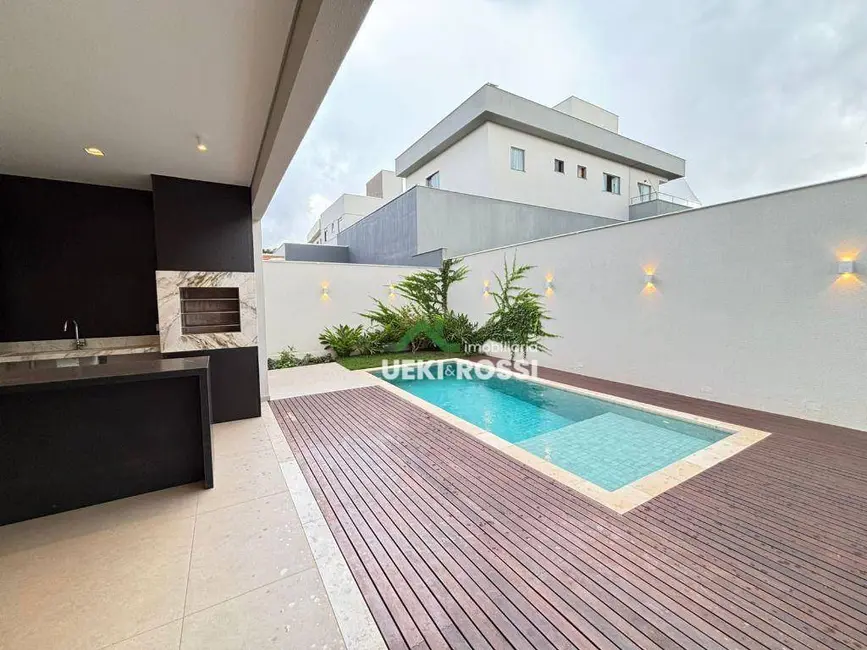 Foto 2 de Casa de Condomínio com 4 quartos à venda, 250m2 em Londrina - PR