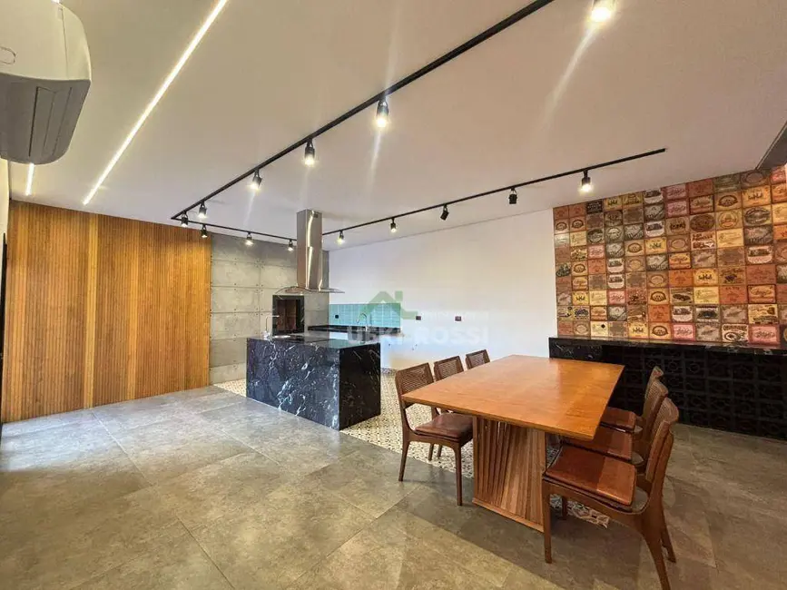 Foto 5 de Casa de Condomínio com 2 quartos à venda, 250m2 em Marumbi, Londrina - PR