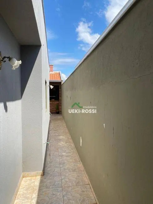 Casa com 2 quartos à venda, 180m2 em Jardim Vale Verde, Londrina - PR - imagem 8 Foto 8 de Casa com 2 quartos à venda, 180m2 em Jardim Vale Verde, Londrina - PR