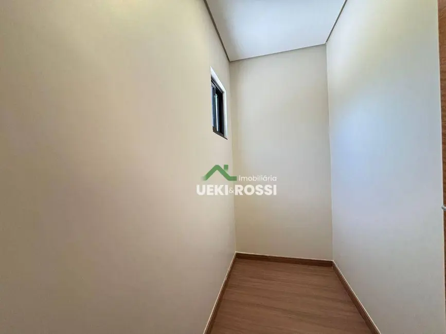 Casa de Condomínio com 4 quartos à venda, 250m2 em Marumbi, Londrina - PR - imagem 8 Foto 8 de Casa de Condomínio com 4 quartos à venda, 250m2 em Marumbi, Londrina - PR