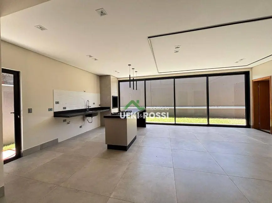 Casa de Condomínio com 4 quartos à venda, 250m2 em Marumbi, Londrina - PR - imagem 1 Foto 1 de Casa de Condomínio com 4 quartos à venda, 250m2 em Marumbi, Londrina - PR