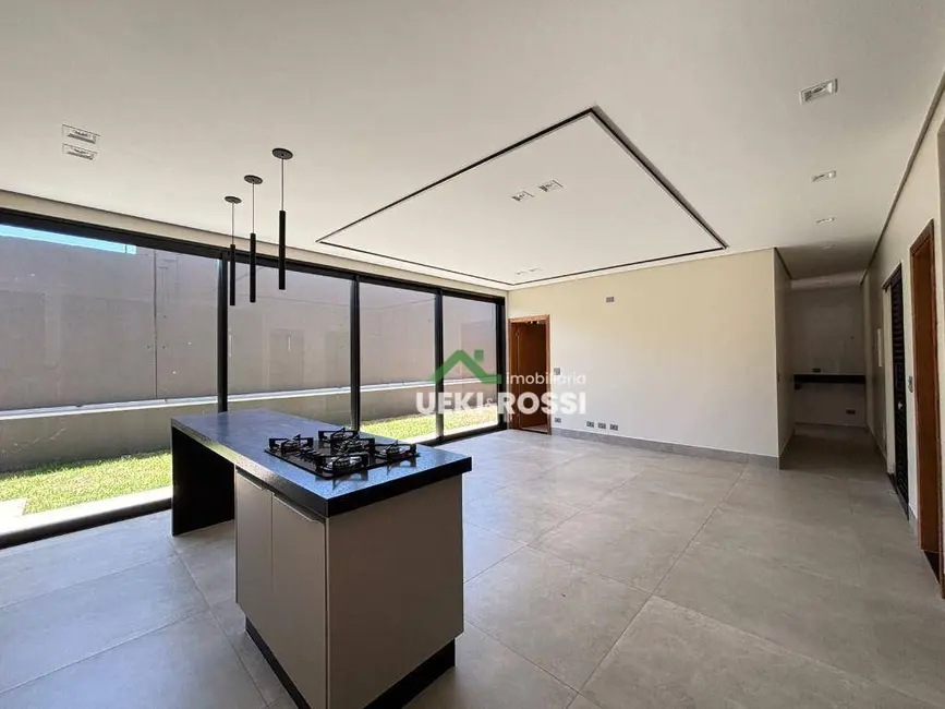 Casa de Condomínio com 4 quartos à venda, 250m2 em Marumbi, Londrina - PR - imagem 2 Foto 2 de Casa de Condomínio com 4 quartos à venda, 250m2 em Marumbi, Londrina - PR