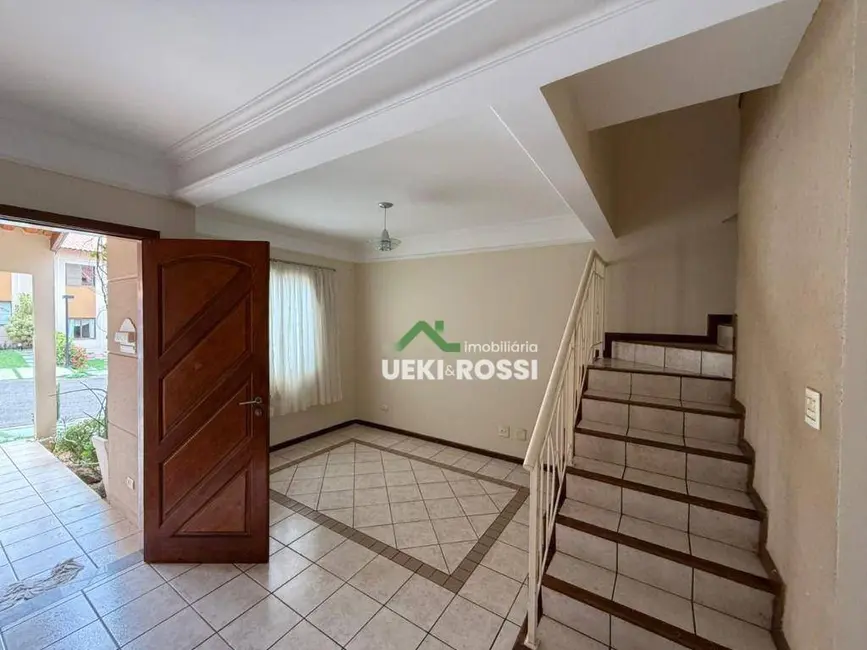 Casa de Condomínio com 3 quartos à venda, 200m2 em Parque Jamaica, Londrina - PR - imagem 5 Foto 5 de Casa de Condomínio com 3 quartos à venda, 200m2 em Parque Jamaica, Londrina - PR