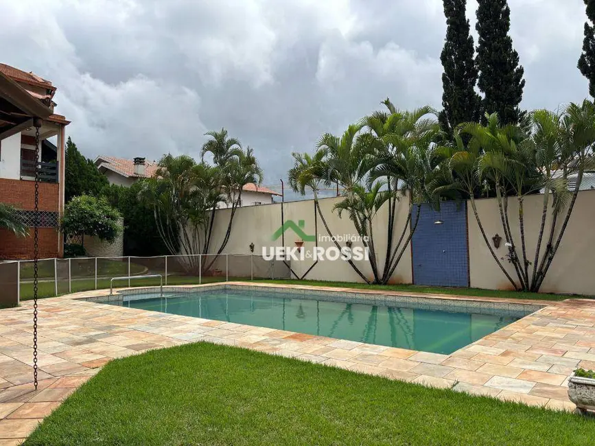 Casa com 6 quartos à venda, 1250m2 em Tucano, Londrina - PR - imagem 8 Foto 8 de Casa com 6 quartos à venda, 1250m2 em Tucano, Londrina - PR