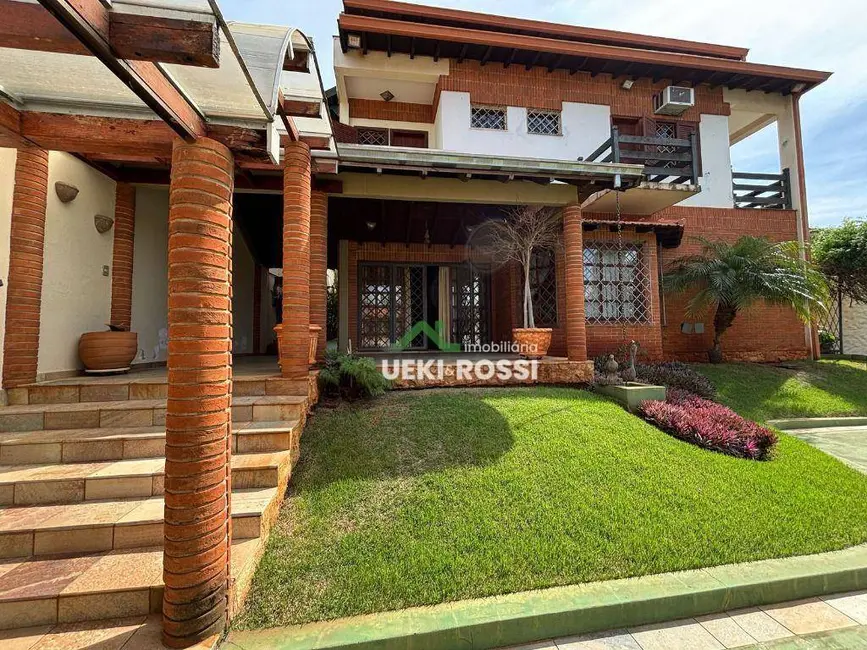 Casa com 6 quartos à venda, 1250m2 em Tucano, Londrina - PR - imagem 4 Foto 4 de Casa com 6 quartos à venda, 1250m2 em Tucano, Londrina - PR