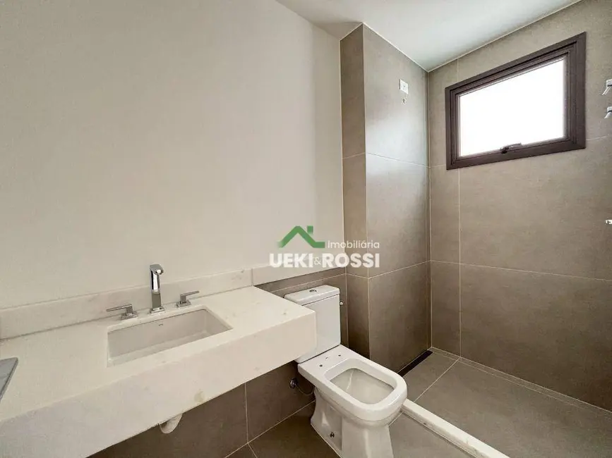 Apartamento com 3 quartos à venda, 271m2 em Londrina - PR - imagem 7 Foto 7 de Apartamento com 3 quartos à venda, 271m2 em Londrina - PR