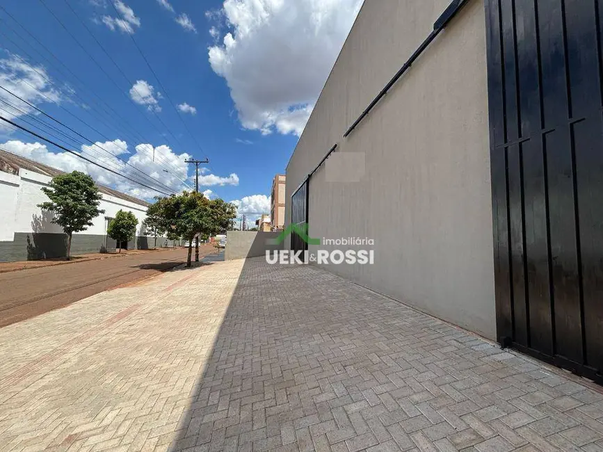 Foto 3 de Armazém / Galpão para alugar, 550m2 em Centro, Londrina - PR