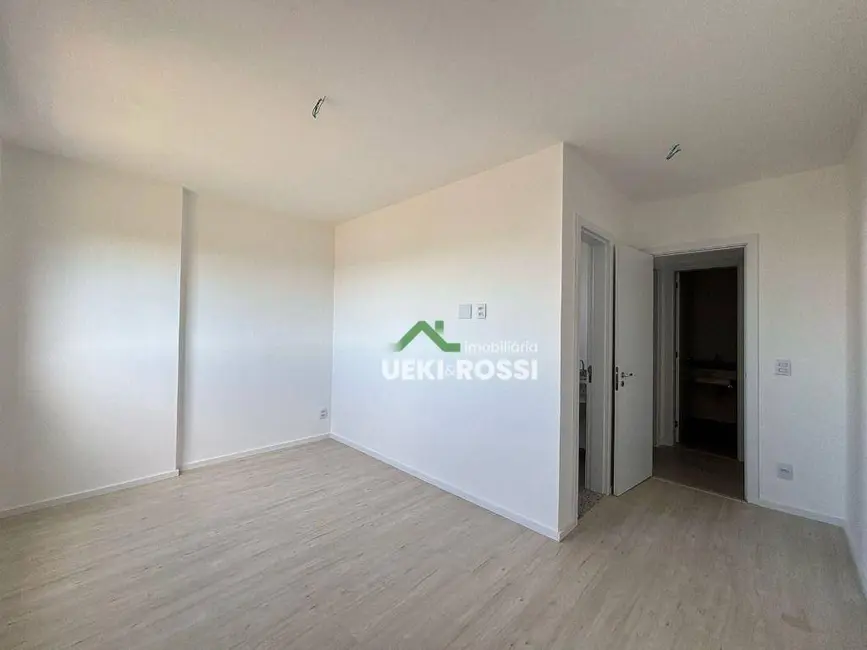 Apartamento com 3 quartos à venda e para alugar, 182m2 em Londrina - PR - imagem 9 Foto 9 de Apartamento com 3 quartos à venda e para alugar, 182m2 em Londrina - PR