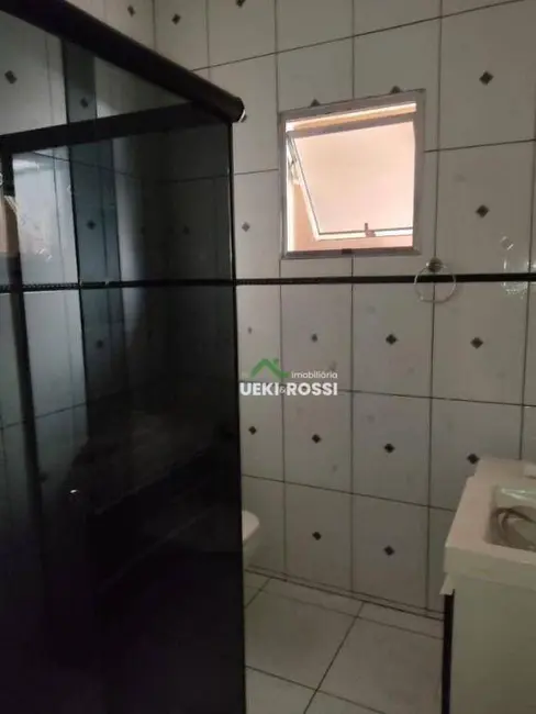 Foto 5 de Casa com 2 quartos para alugar, 60m2 em Conjunto Semiramis Barros Braga, Londrina - PR