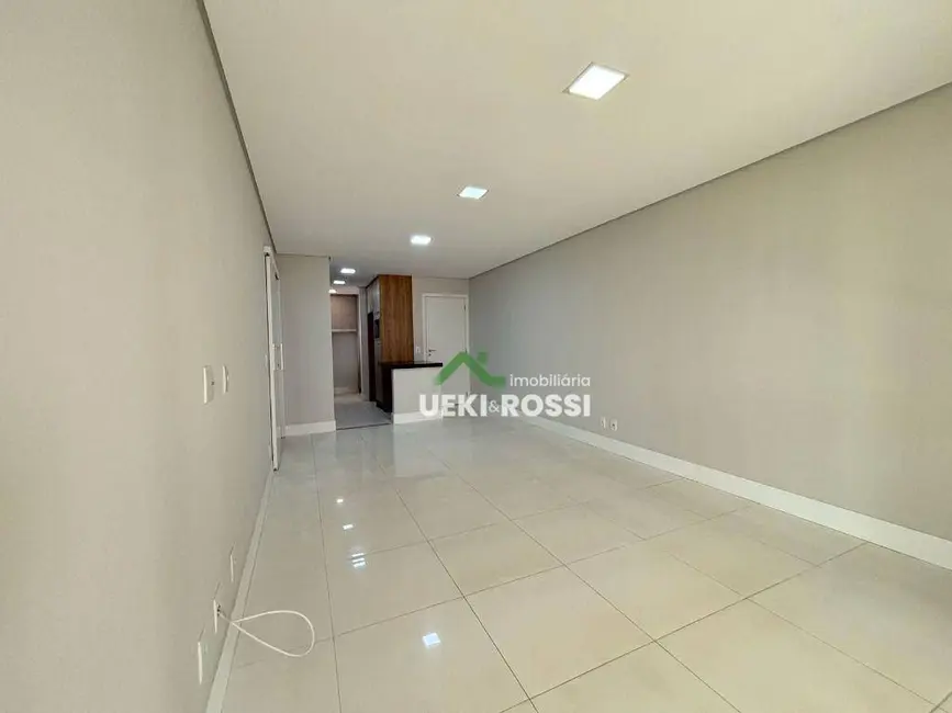 Apartamento com 3 quartos à venda, 185m2 em Santa Rosa, Londrina - PR - imagem 9 Foto 9 de Apartamento com 3 quartos à venda, 185m2 em Santa Rosa, Londrina - PR