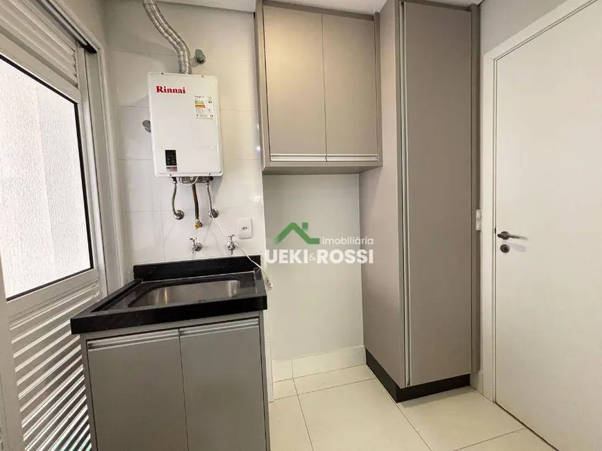 Apartamento com 3 quartos à venda, 185m2 em Santa Rosa, Londrina - PR - imagem 8 Foto 8 de Apartamento com 3 quartos à venda, 185m2 em Santa Rosa, Londrina - PR