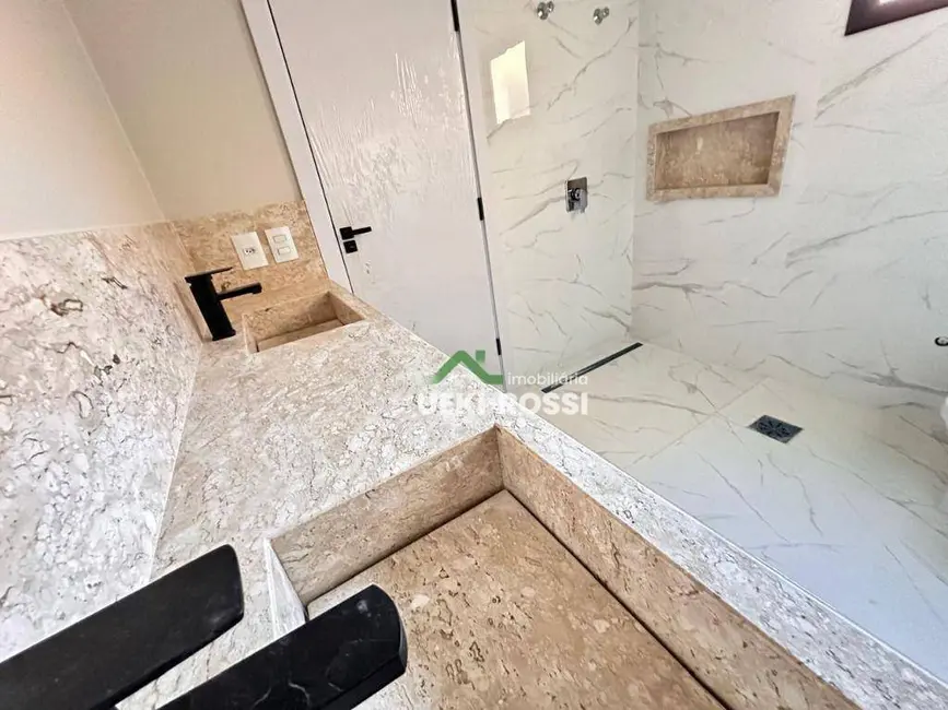 Casa de Condomínio com 3 quartos à venda, 425m2 em Terra Bonita, Londrina - PR - imagem 8 Foto 8 de Casa de Condomínio com 3 quartos à venda, 425m2 em Terra Bonita, Londrina - PR
