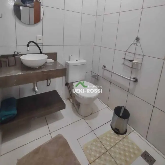 Foto 6 de Casa com 4 quartos à venda, 300m2 em Centro, Bandeirantes - PR