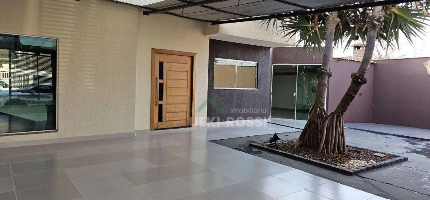 Casa com 3 quartos à venda, 200m2 em Jardim Vale do Cedro, Londrina - PR - imagem 1 Foto 1 de Casa com 3 quartos à venda, 200m2 em Jardim Vale do Cedro, Londrina - PR