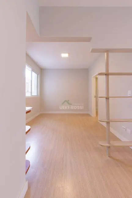 Apartamento com 3 quartos à venda, 177m2 em Centro, Londrina - PR - imagem 8 Foto 8 de Apartamento com 3 quartos à venda, 177m2 em Centro, Londrina - PR
