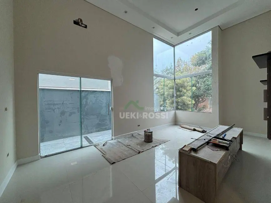 Casa de Condomínio com 3 quartos à venda, 250m2 em Esperança, Londrina - PR - imagem 3 Foto 3 de Casa de Condomínio com 3 quartos à venda, 250m2 em Esperança, Londrina - PR