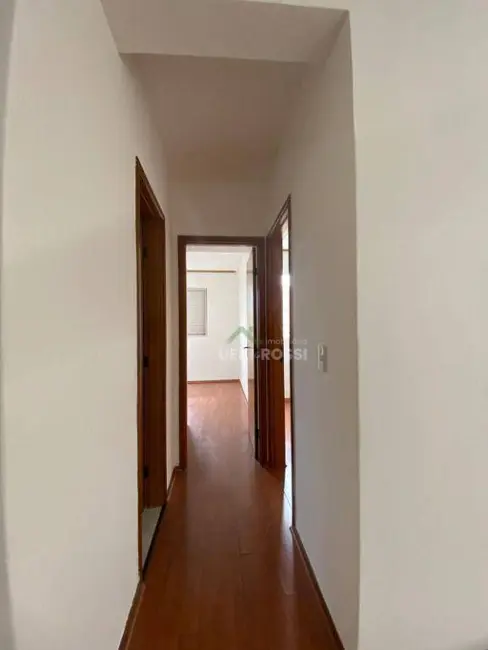 Apartamento com 2 quartos à venda, 80m2 em Centro, Londrina - PR - imagem 9 Foto 9 de Apartamento com 2 quartos à venda, 80m2 em Centro, Londrina - PR