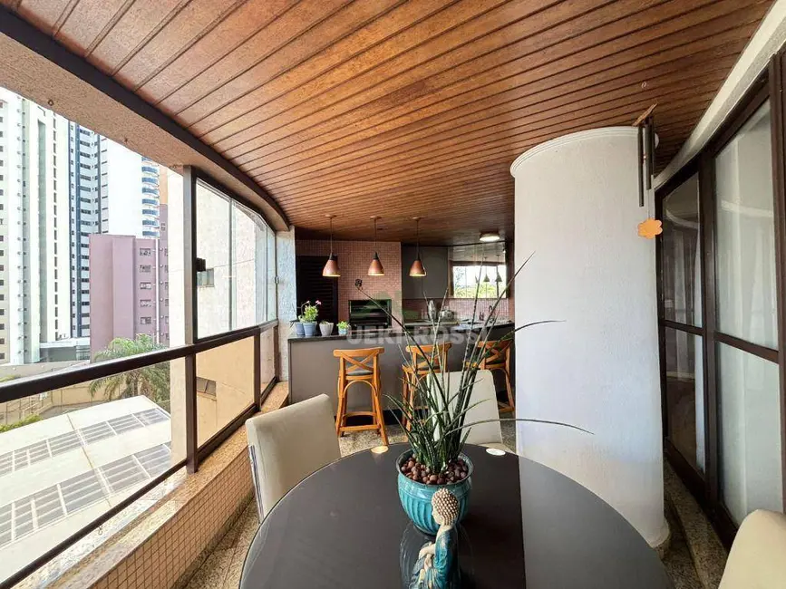 Apartamento com 4 quartos à venda, 391m2 em Londrina - PR - imagem 5 Foto 5 de Apartamento com 4 quartos à venda, 391m2 em Londrina - PR
