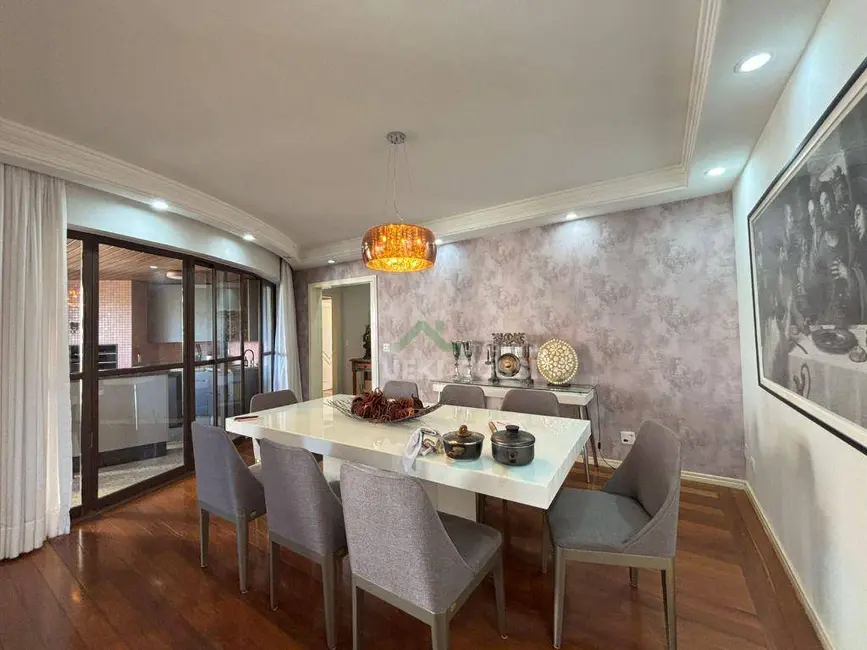 Apartamento com 4 quartos à venda, 391m2 em Londrina - PR - imagem 2 Foto 2 de Apartamento com 4 quartos à venda, 391m2 em Londrina - PR