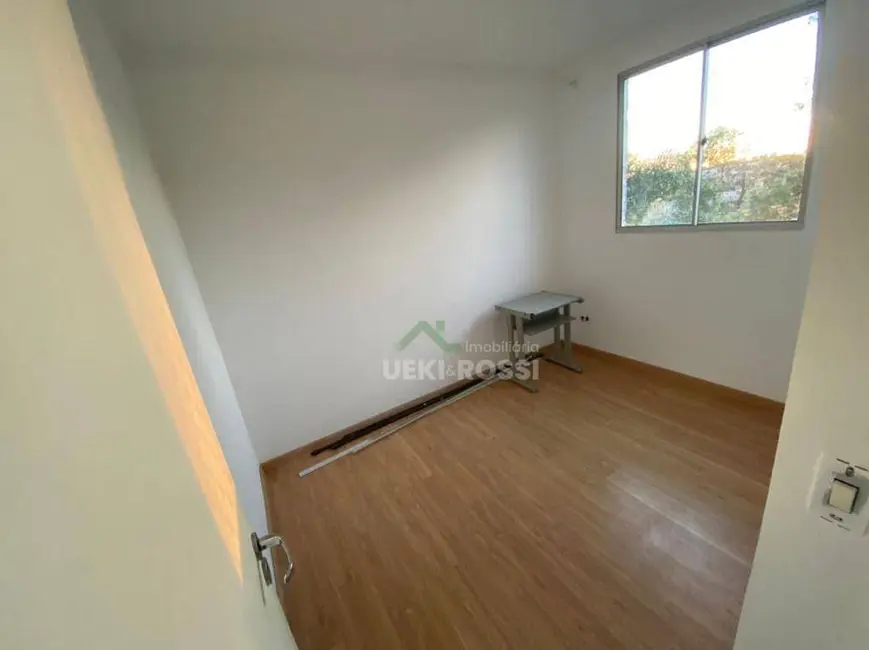 Apartamento com 2 quartos à venda, 76m2 em Vale dos Tucanos, Londrina - PR - imagem 4 Foto 4 de Apartamento com 2 quartos à venda, 76m2 em Vale dos Tucanos, Londrina - PR