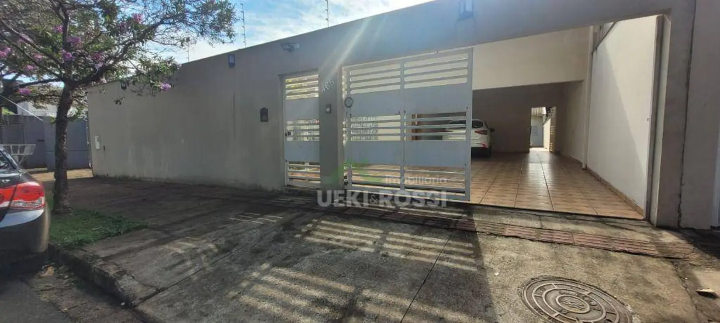 Casa com 3 quartos à venda, 500m2 em Mediterrâneo, Londrina - PR - imagem 4 Foto 4 de Casa com 3 quartos à venda, 500m2 em Mediterrâneo, Londrina - PR