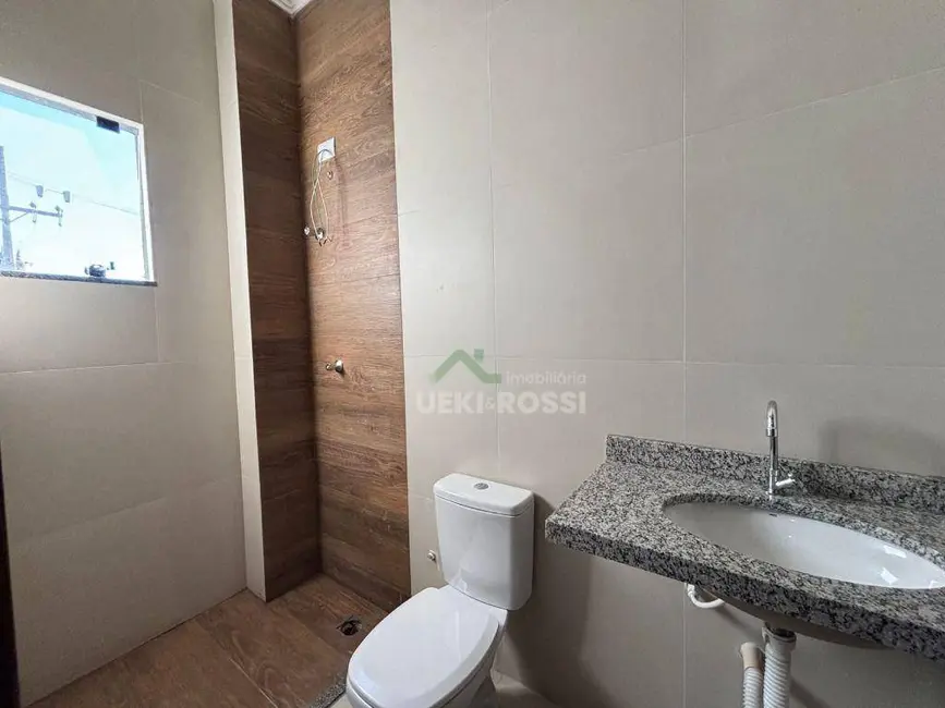 Casa com 3 quartos à venda, 125m2 em Marumbi, Londrina - PR - imagem 9 Foto 9 de Casa com 3 quartos à venda, 125m2 em Marumbi, Londrina - PR