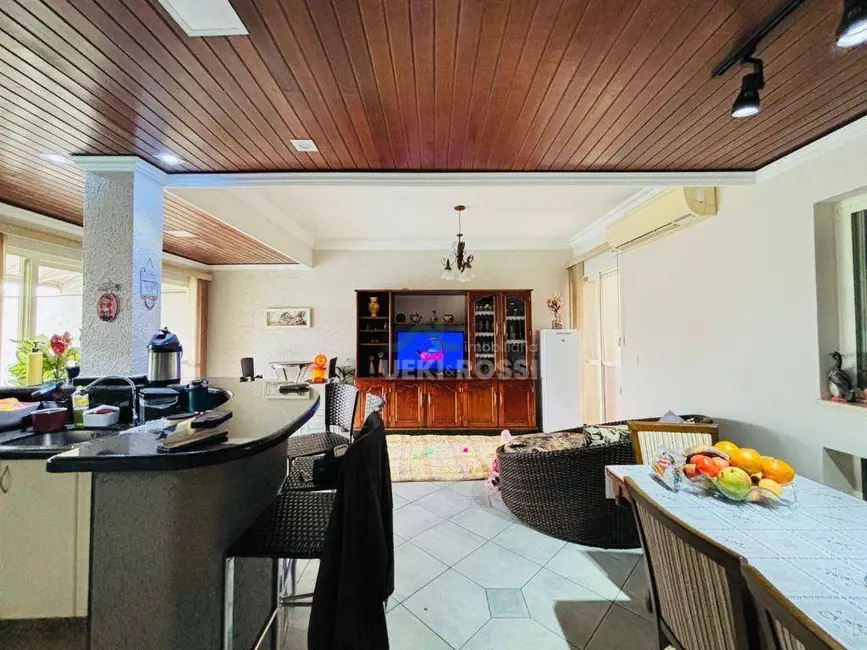 Casa de Condomínio com 5 quartos à venda, 420m2 em Terras de Santana II, Londrina - PR - imagem 7 Foto 7 de Casa de Condomínio com 5 quartos à venda, 420m2 em Terras de Santana II, Londrina - PR