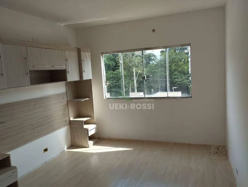 Casa com 3 quartos à venda, 135m2 em Londrina - PR - imagem 7 Foto 7 de Casa com 3 quartos à venda, 135m2 em Londrina - PR