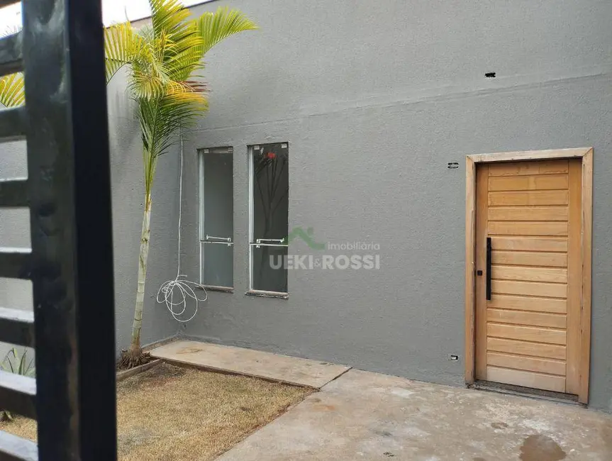 Casa com 3 quartos à venda, 135m2 em Londrina - PR - imagem 3 Foto 3 de Casa com 3 quartos à venda, 135m2 em Londrina - PR
