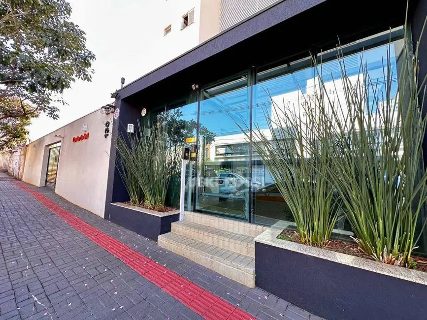 Apartamento com 2 quartos à venda, 106m2 em Vitória, Londrina - PR - imagem 1 Foto 1 de Apartamento com 2 quartos à venda, 106m2 em Vitória, Londrina - PR