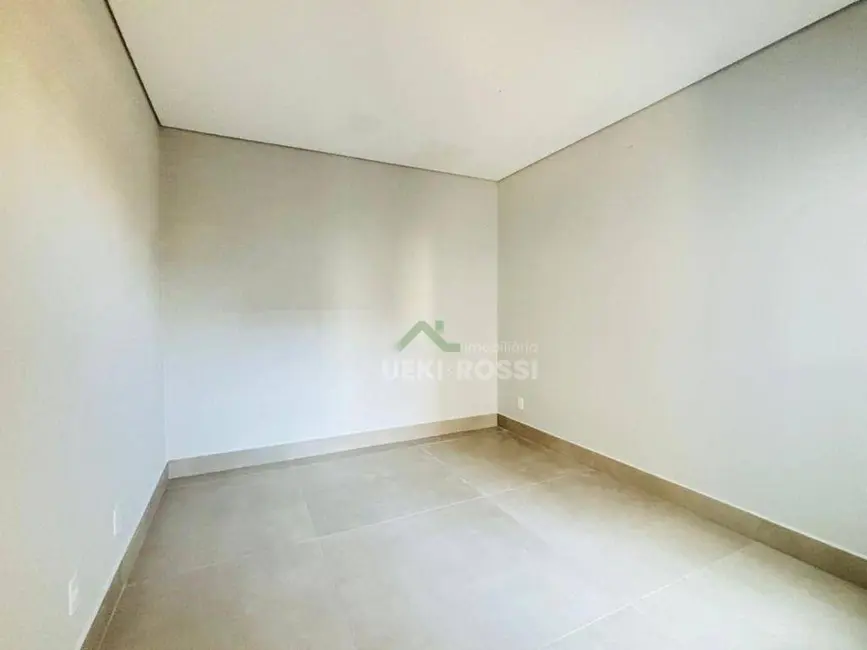 Casa de Condomínio com 4 quartos à venda, 254m2 em Conjunto Habitacional Alexandre Urbanas, Londrina - PR - imagem 7 Foto 7 de Casa de Condomínio com 4 quartos à venda, 254m2 em Conjunto Habitacional Alexandre Urbanas, Londrina - PR