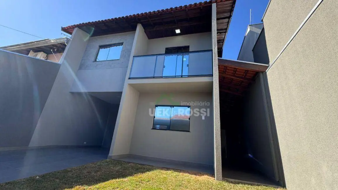 Casa com 3 quartos à venda, 125m2 em Jardim Novo Sabará, Londrina - PR - imagem 2 Foto 2 de Casa com 3 quartos à venda, 125m2 em Jardim Novo Sabará, Londrina - PR