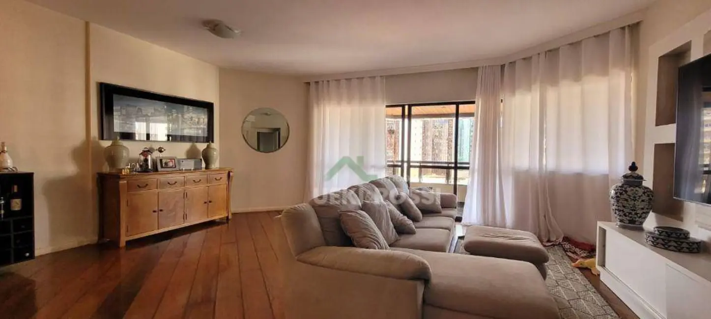 Apartamento com 3 quartos à venda, 310m2 em Centro, Londrina - PR - imagem 8 Foto 8 de Apartamento com 3 quartos à venda, 310m2 em Centro, Londrina - PR